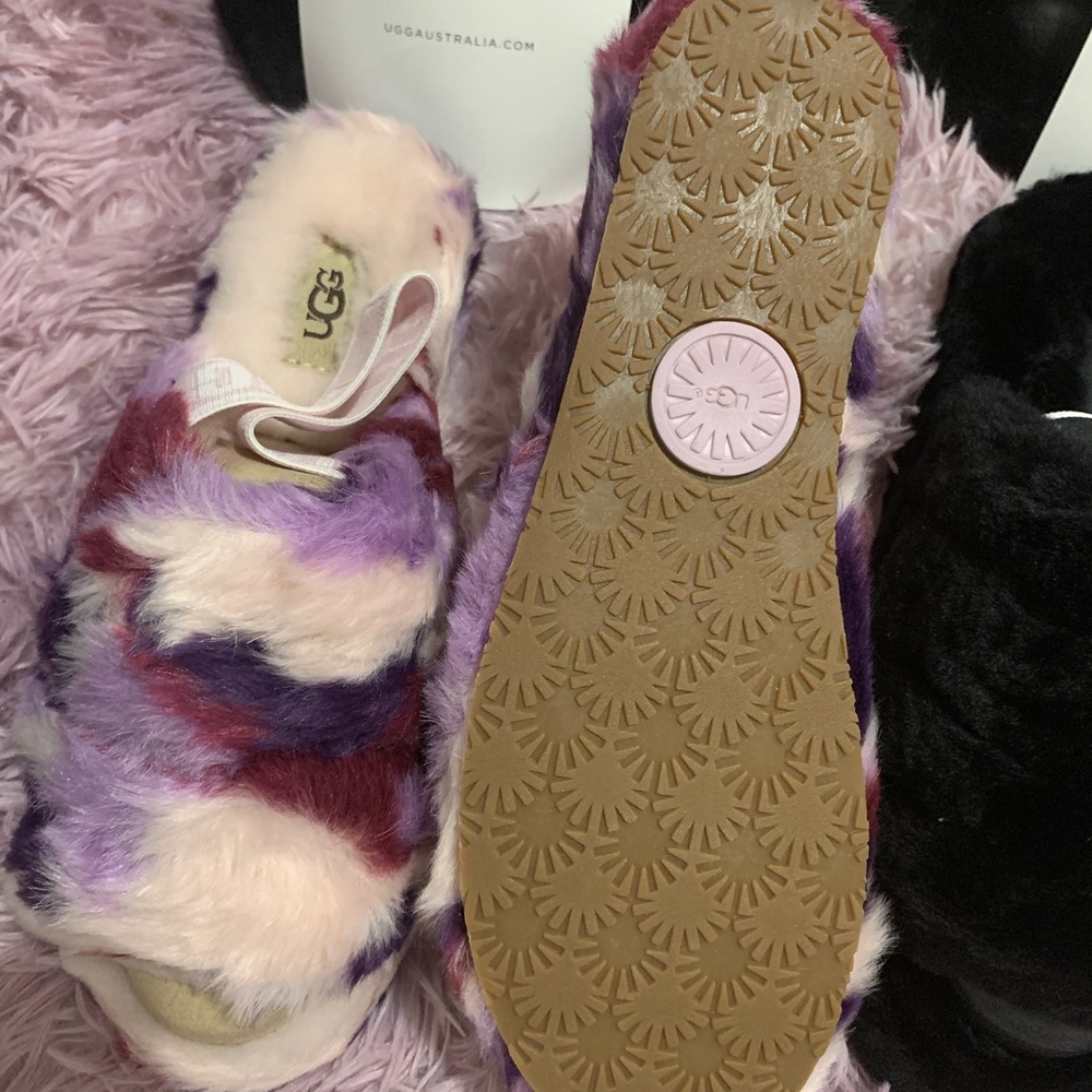 UGG Slides